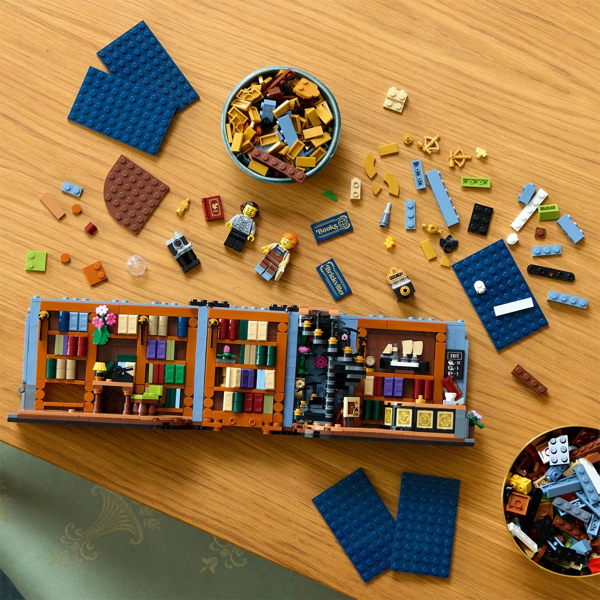 LEGO Icons Bookshop Book Nook 11379 Building Set 1690 Pieces Adults 18+