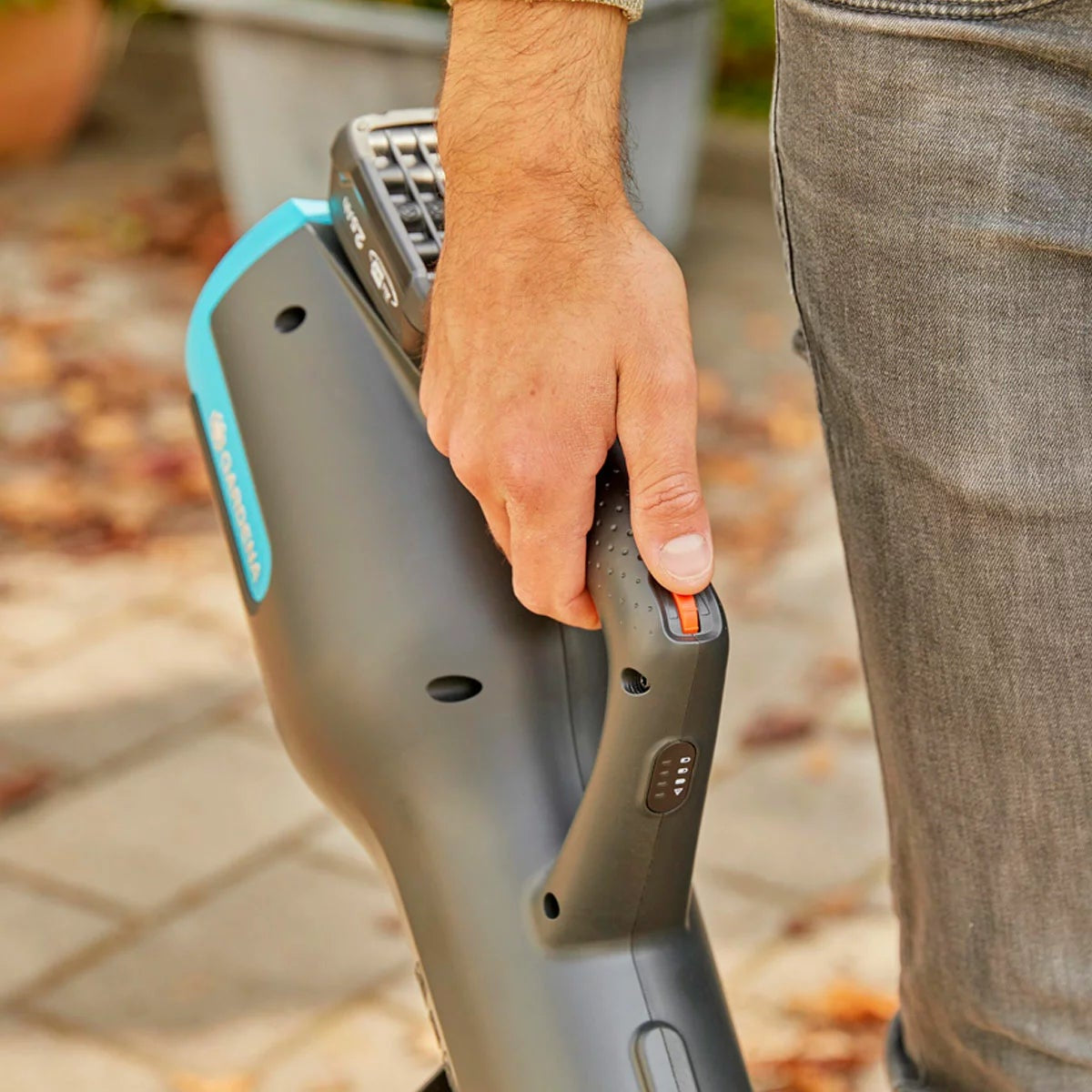 GARDENA PowerJet 18V Cordless Yard Leaf Blower Kit Battery Charger Included