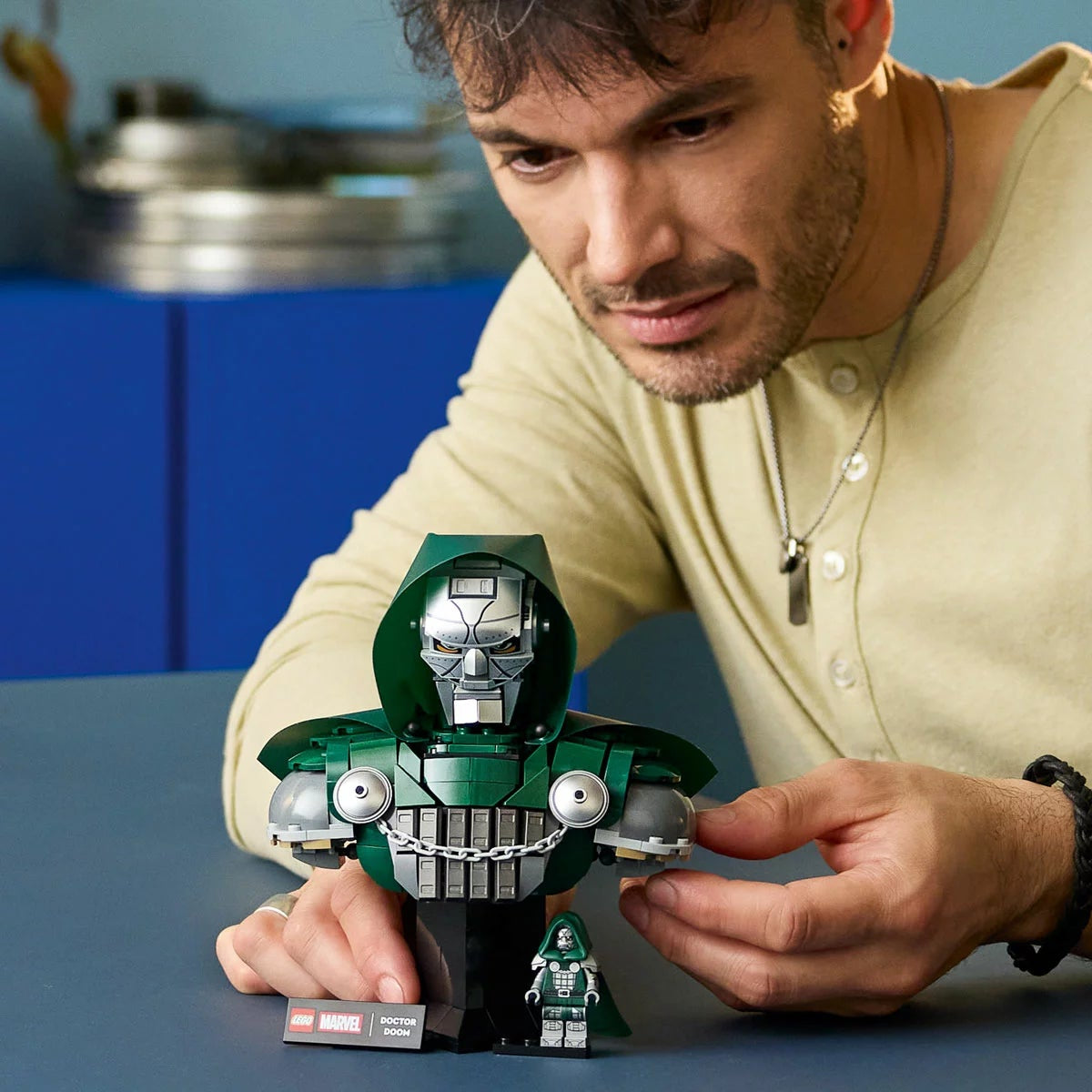 LEGO Marvel Doctor Doom Bust 76345 Adult Collectible Display Set 379-Piece