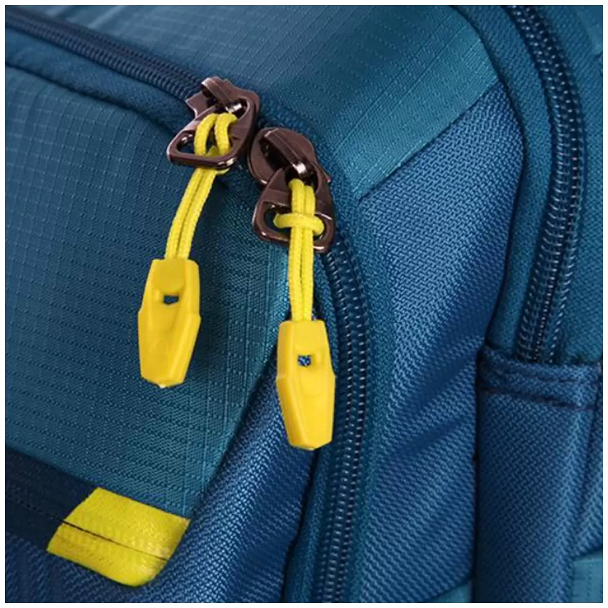Granite Gear Wheeled Duffle Bag Lightweight Big Wheels Carry On Travel Suitcase