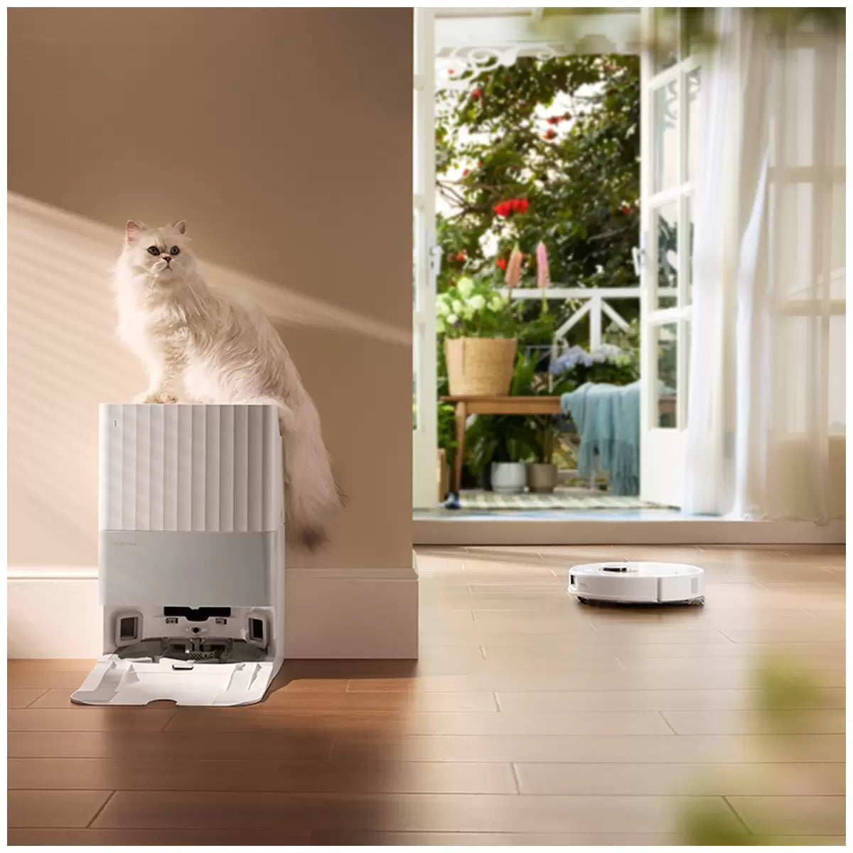 Roborock Qrevo C Robot Vacuum & Mop White 12000Pa Anti Tangle Smart Navigation