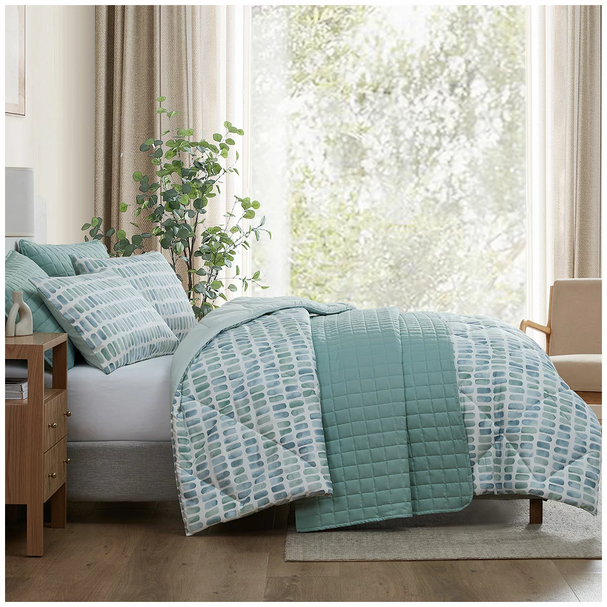 Jennifer Adams King Comforter Set 6 Piece Nolan Seaglass Reversible Bedding Set