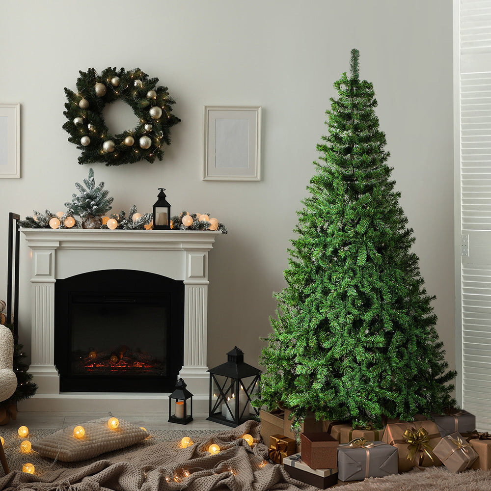 7FT Green Christmas Tree with 1000 Tips