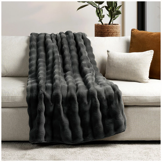 House & Home Bubble Faux Fur Throw – Dark Grey 152×177cm