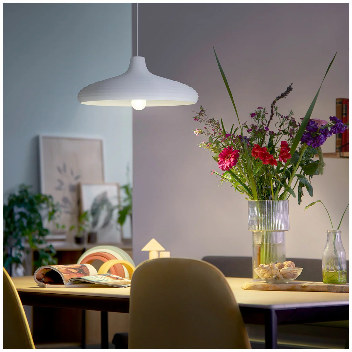 Philips Essential LED Bulb 11W E27 6500K Cool Daylight 230V 8 Pack Energy Saving