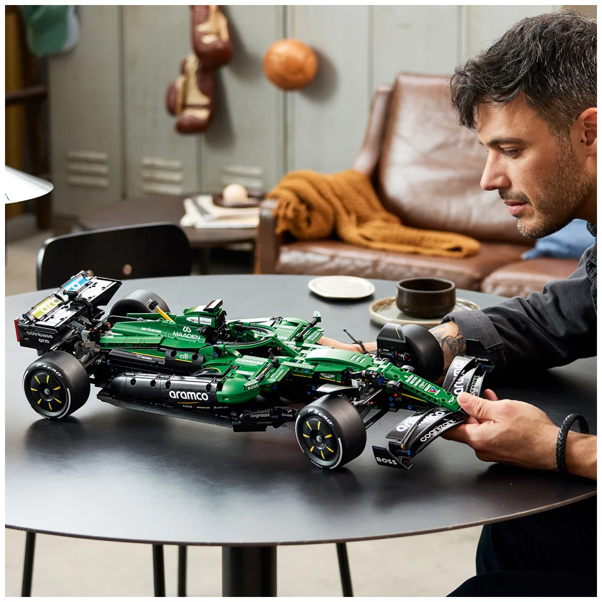LEGO Technic Aston Martin Aramco AMR25 F1 Car 42240 1547 Pieces