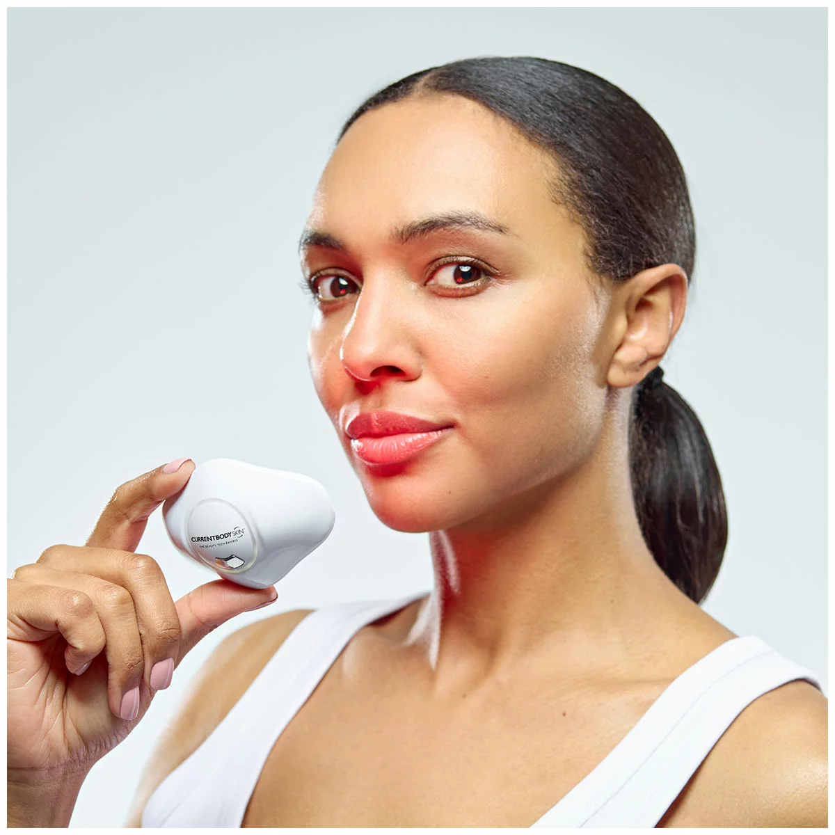 CurrentBody Skin LED Lip Perfector Red Light Therapy Lip Rejuvenation Device Ant