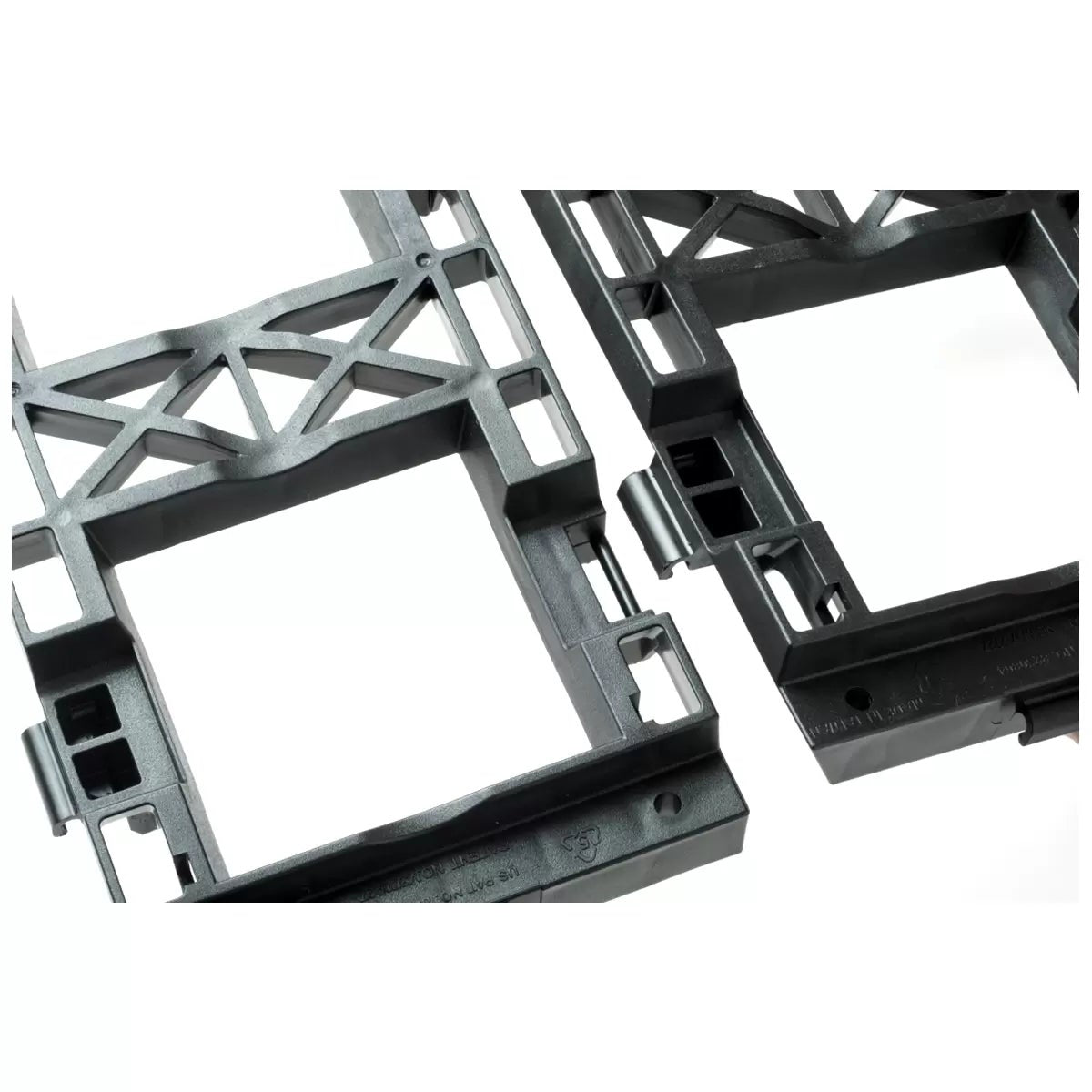 MAZE QUINT Vertical Garden 40 Pots 8 Frames Space Saving Planter
