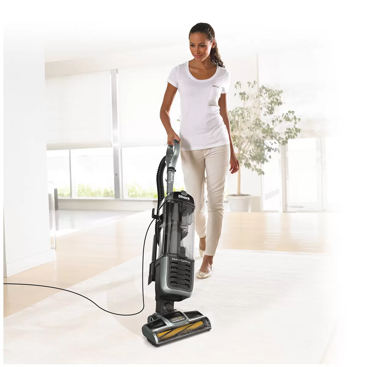 Shark Navigator Upright Vacuum ZU62 Self Cleaning Brushroll HEPA Filter Pet Hair