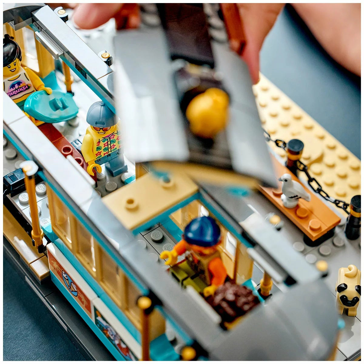 LEGO City Beach Streetcar 60506 Minifigures Tram Building Set 7+ 693 Pieces