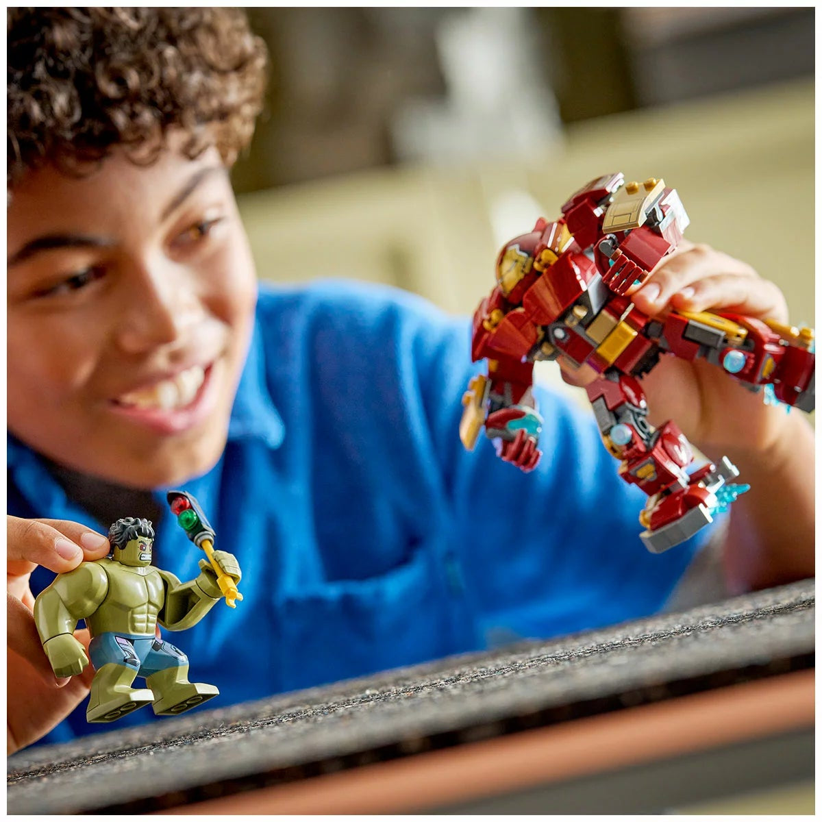 LEGO Marvel Hulkbuster vs Hulk 76343 Avengers Building Set 413pc