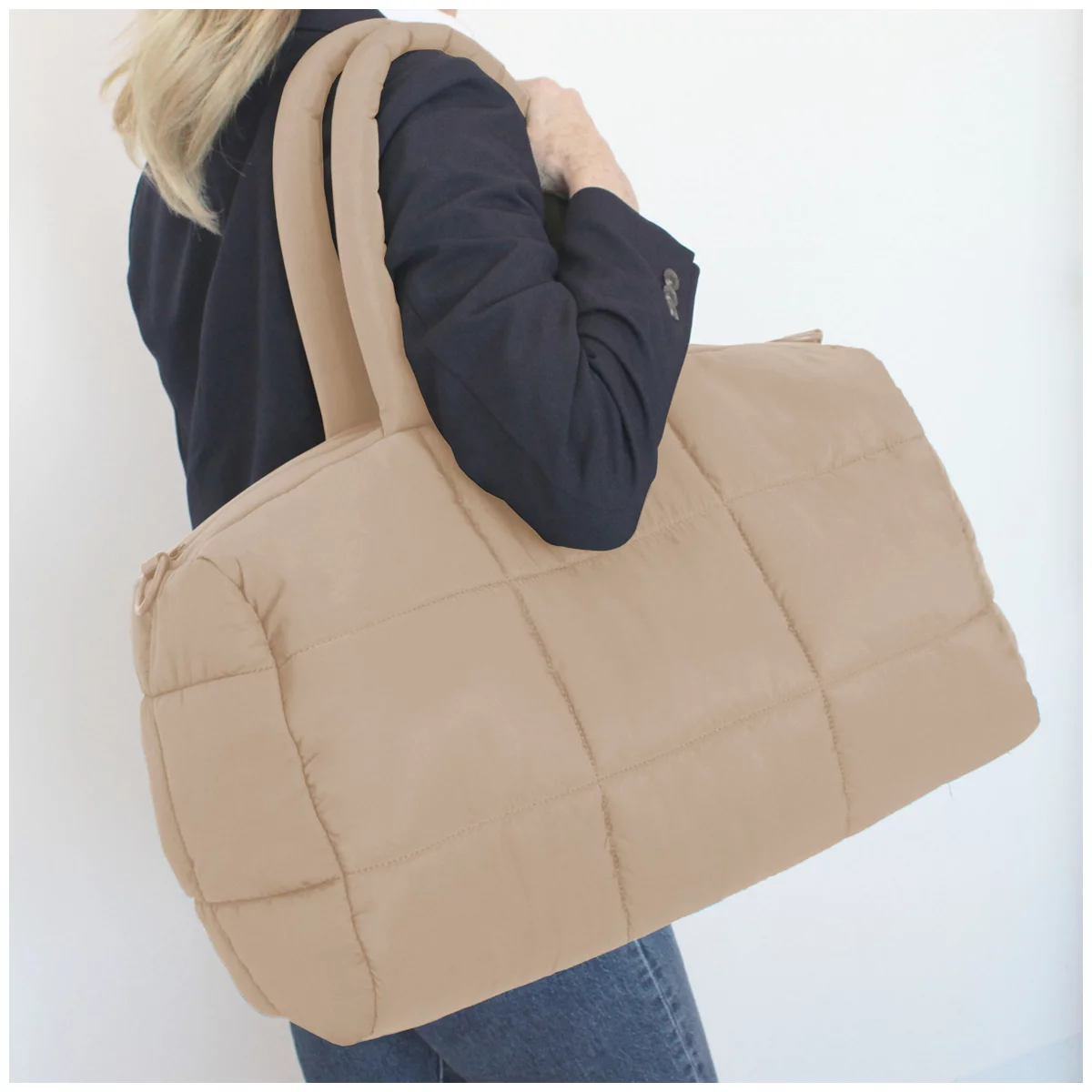 Mytagalongs Cloud Duffle Bag Beige Lightweight Weekender Gym Travel Bag