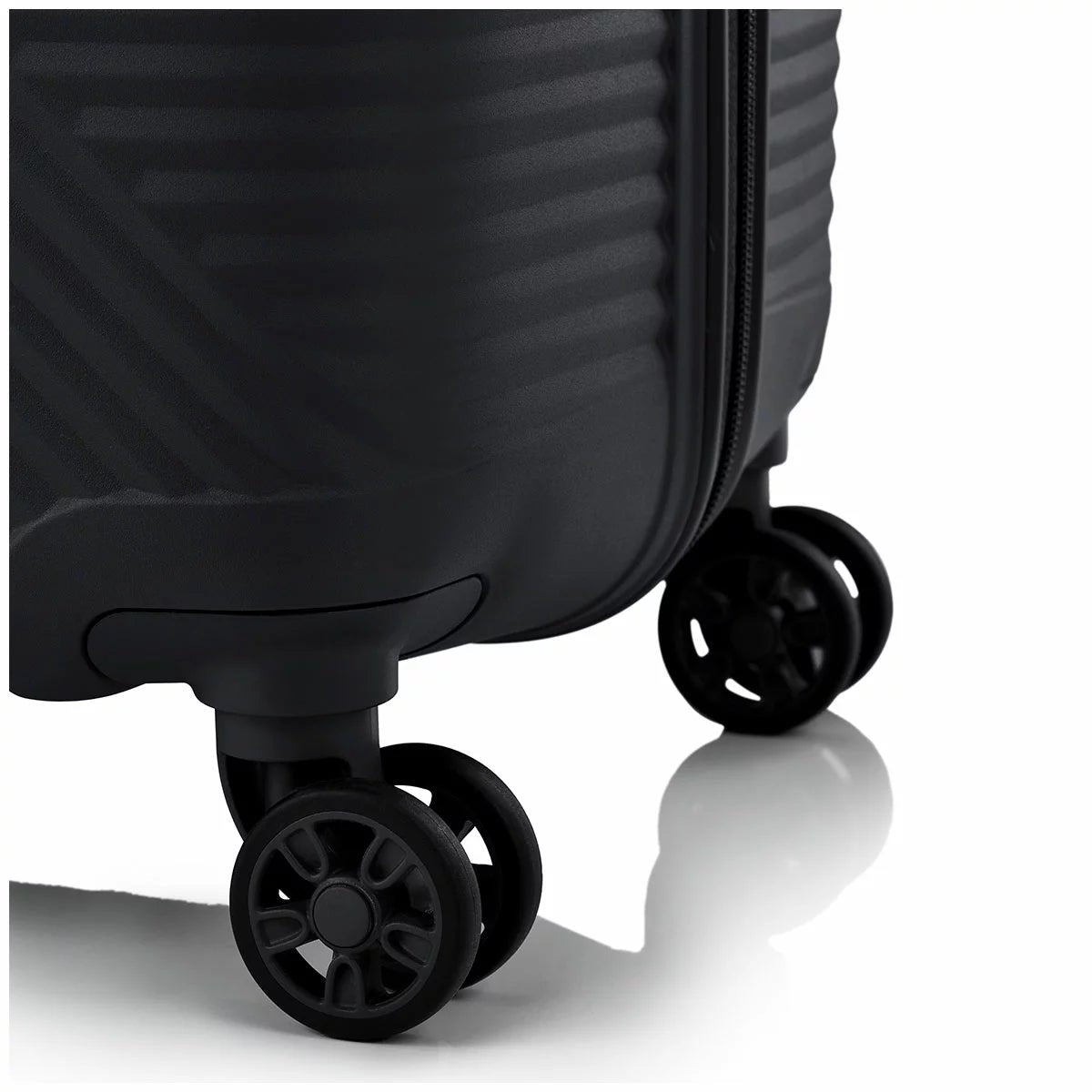 American Tourister Bonjoy Spinner 79cm Large Black TSA Lock Luggage