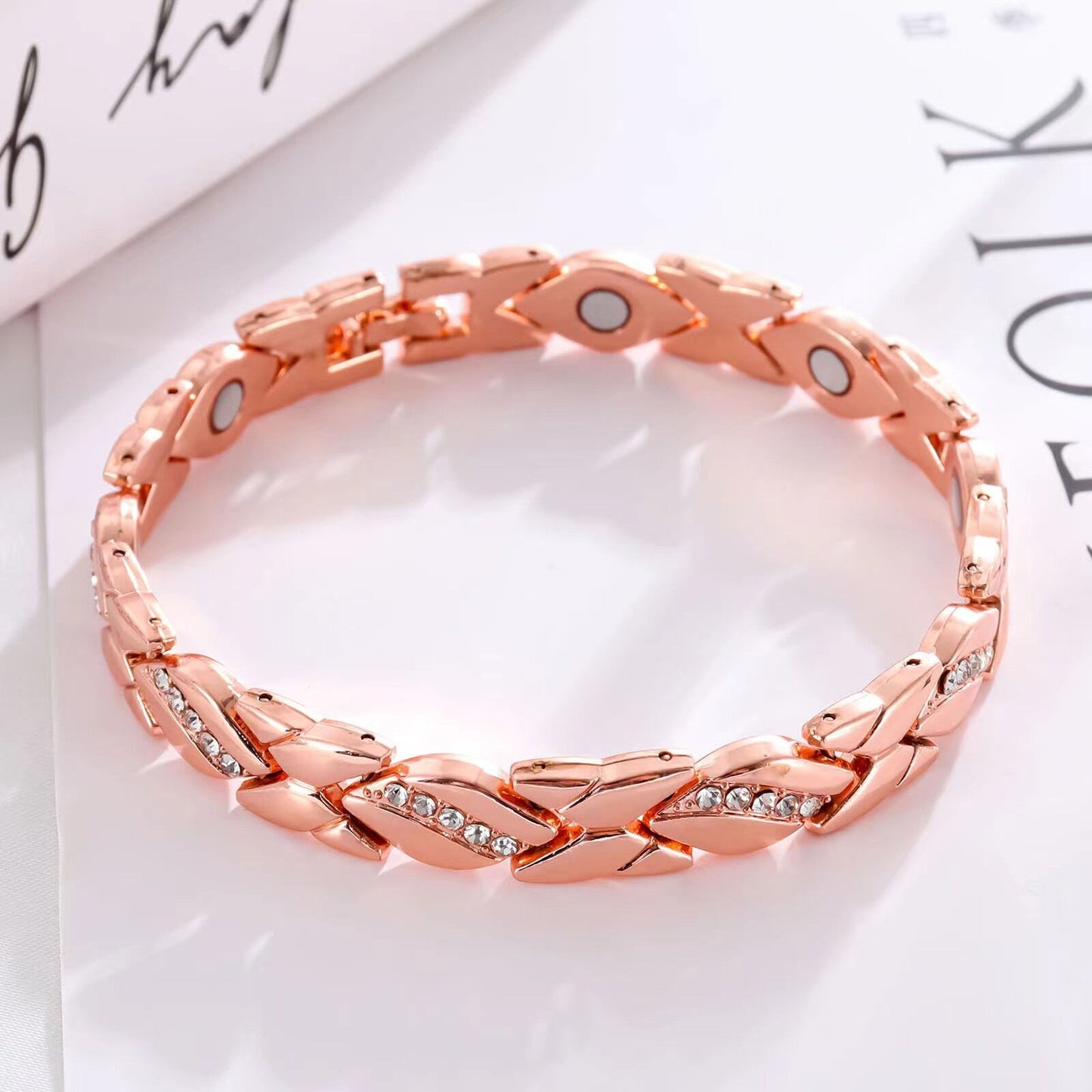 Christmas gift Stylish Ancient Copper Magnetic Therapy Bracelet with Diamond Accents - Enhance Health & Elegance（bronze）