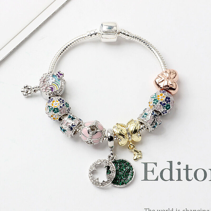 Rhinestone Inlaid Pastoral Style Butterfly Wreath Clover Pendant Bracelet(19cm)