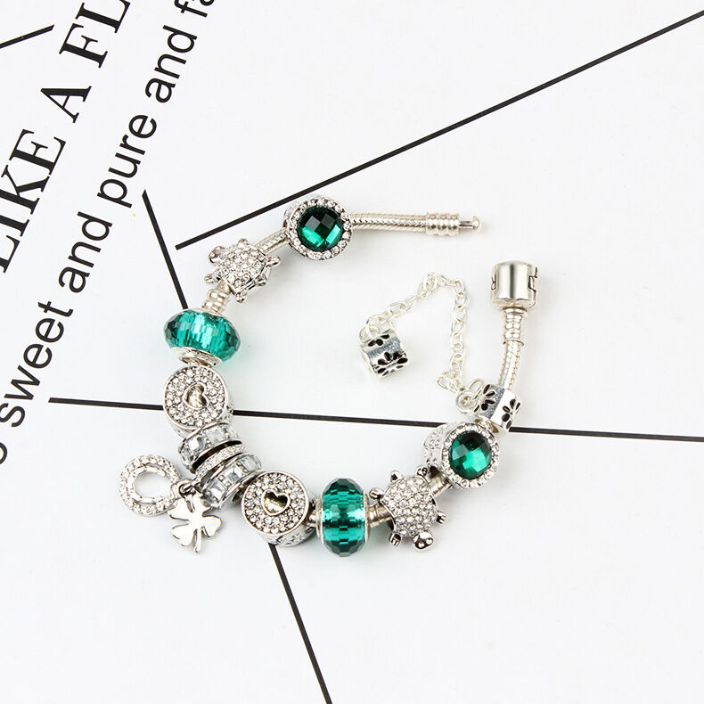 Charm Bracelet with Tortoise, Heart, Clover Pendant(Green,20cm)