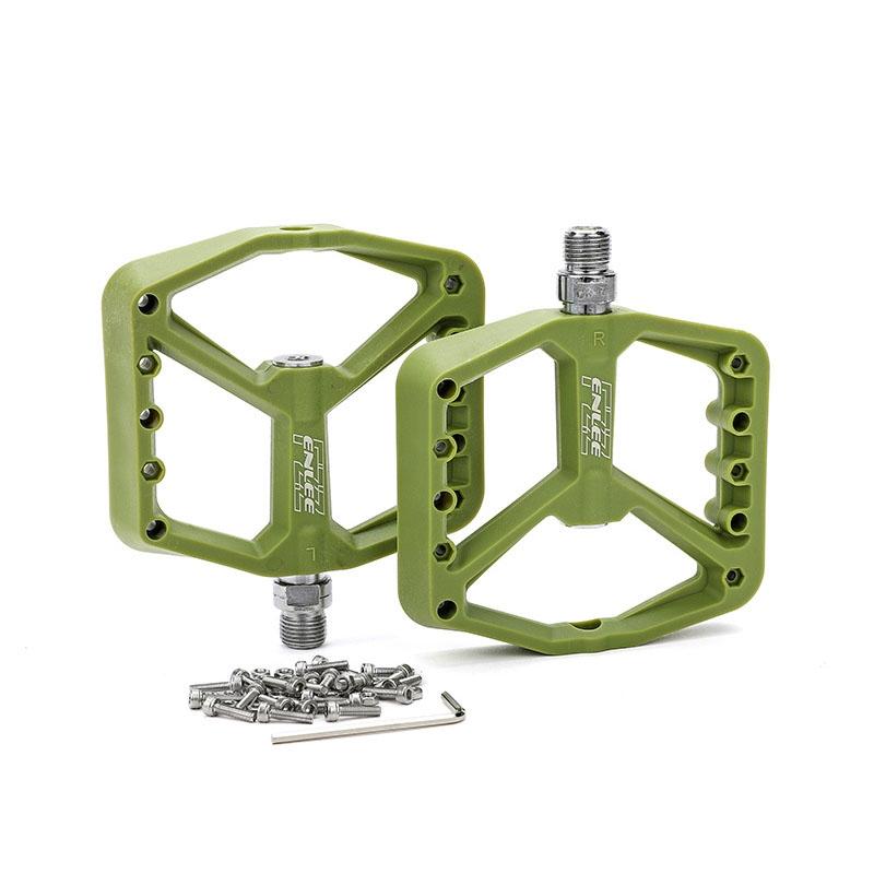 A Pair Of Nylon Bike Pedals For Mountain Riding - Red