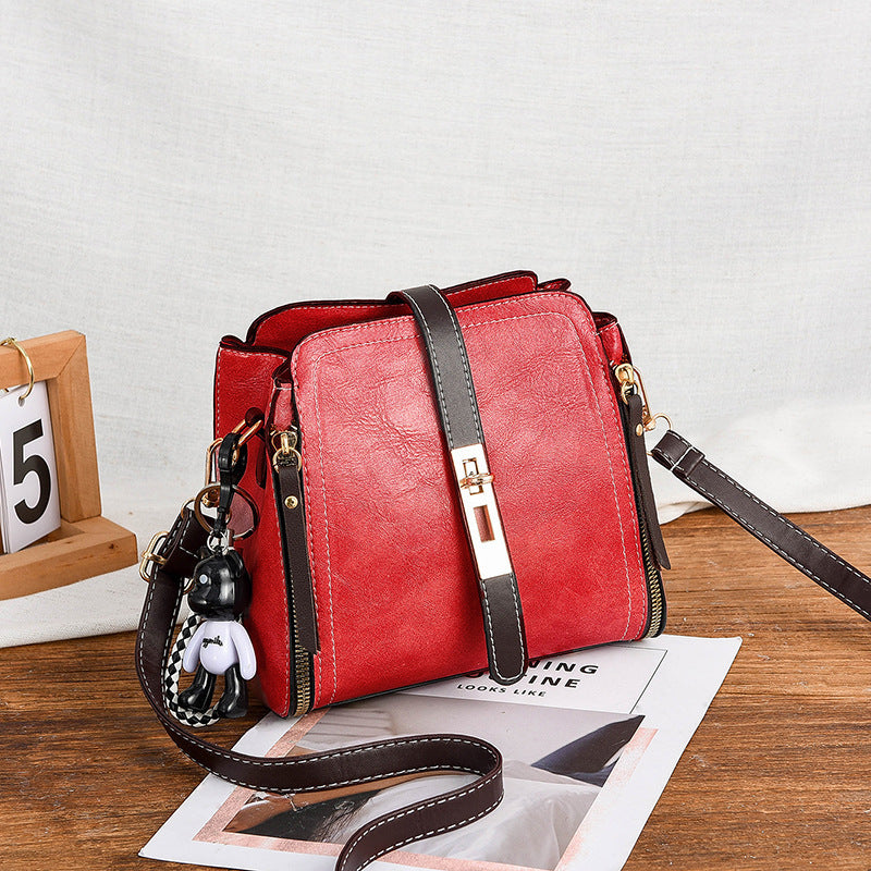 Red Fashion Women's Bucket Bag - Summer Crossbody Shoulder Handbag with Keychain